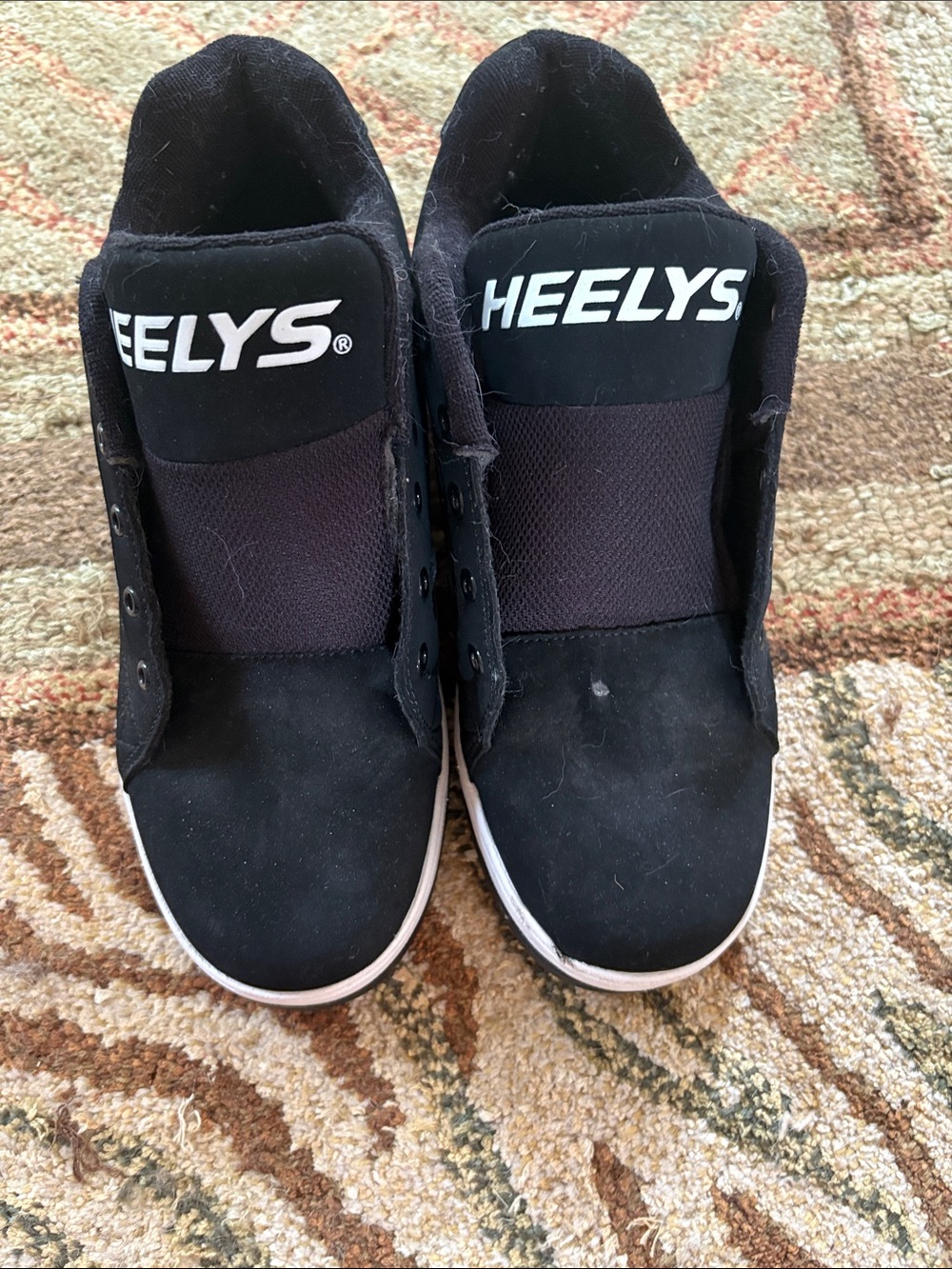 Heelys Unisex Black and White Skate Sneakers
